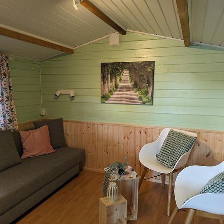 Yxningens Holiday Homes, Cottages And Camping Gusum Eksteriør billede